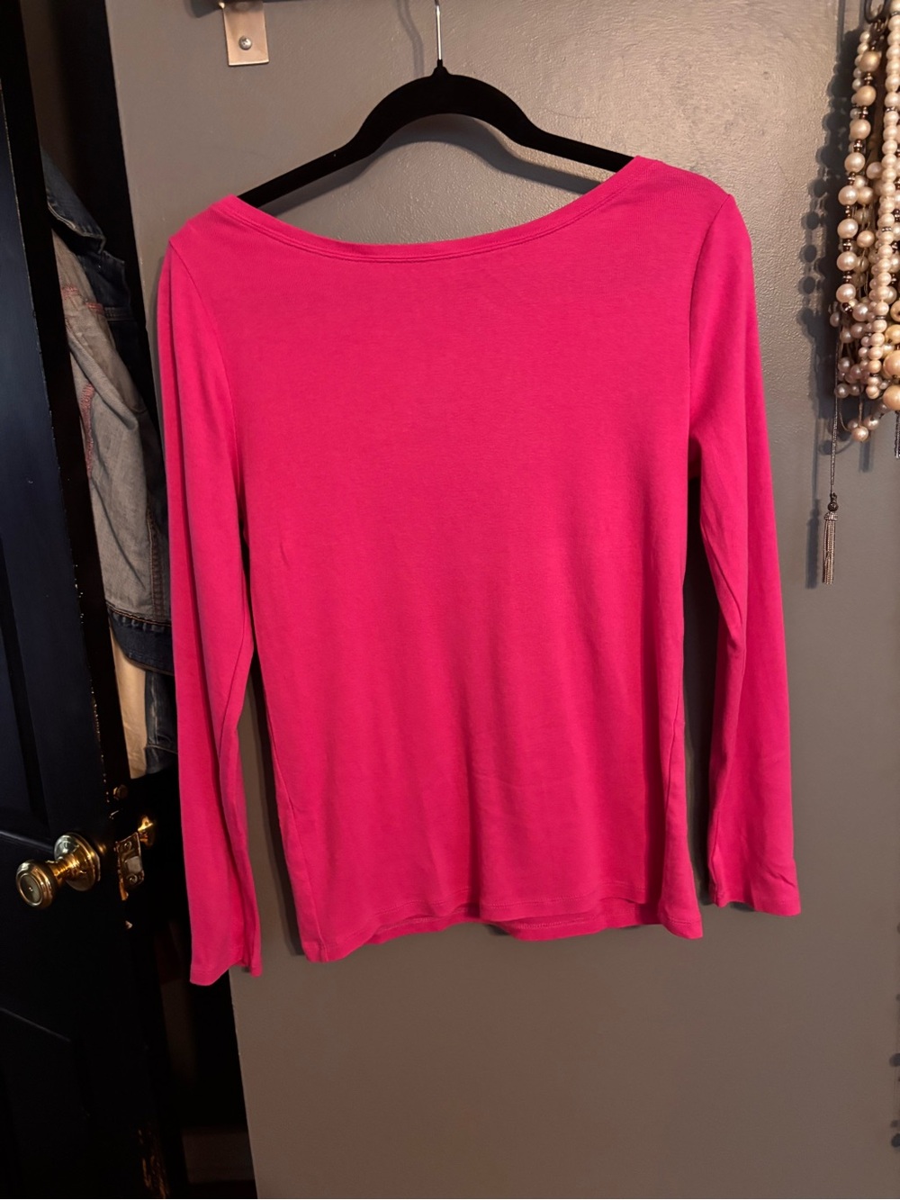 Ann Taylor Bright Fuchsia Long Sleeve Boatneck Top